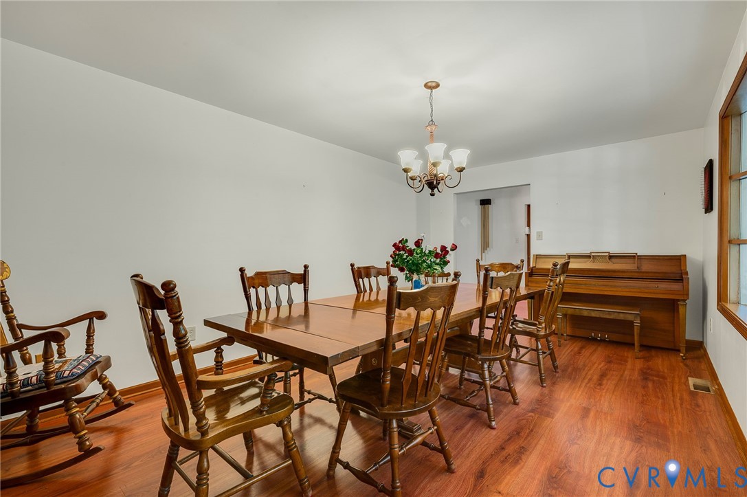 13703 Happy Hill Road Chester, VA 23831 - Photo 17 of 39 Gallery Image 17