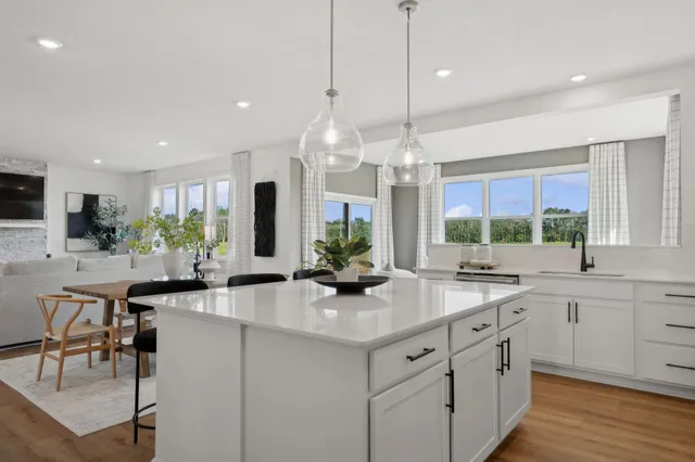 $669,712 | 2548 Aspen Drive, Shakopee, MN 55379