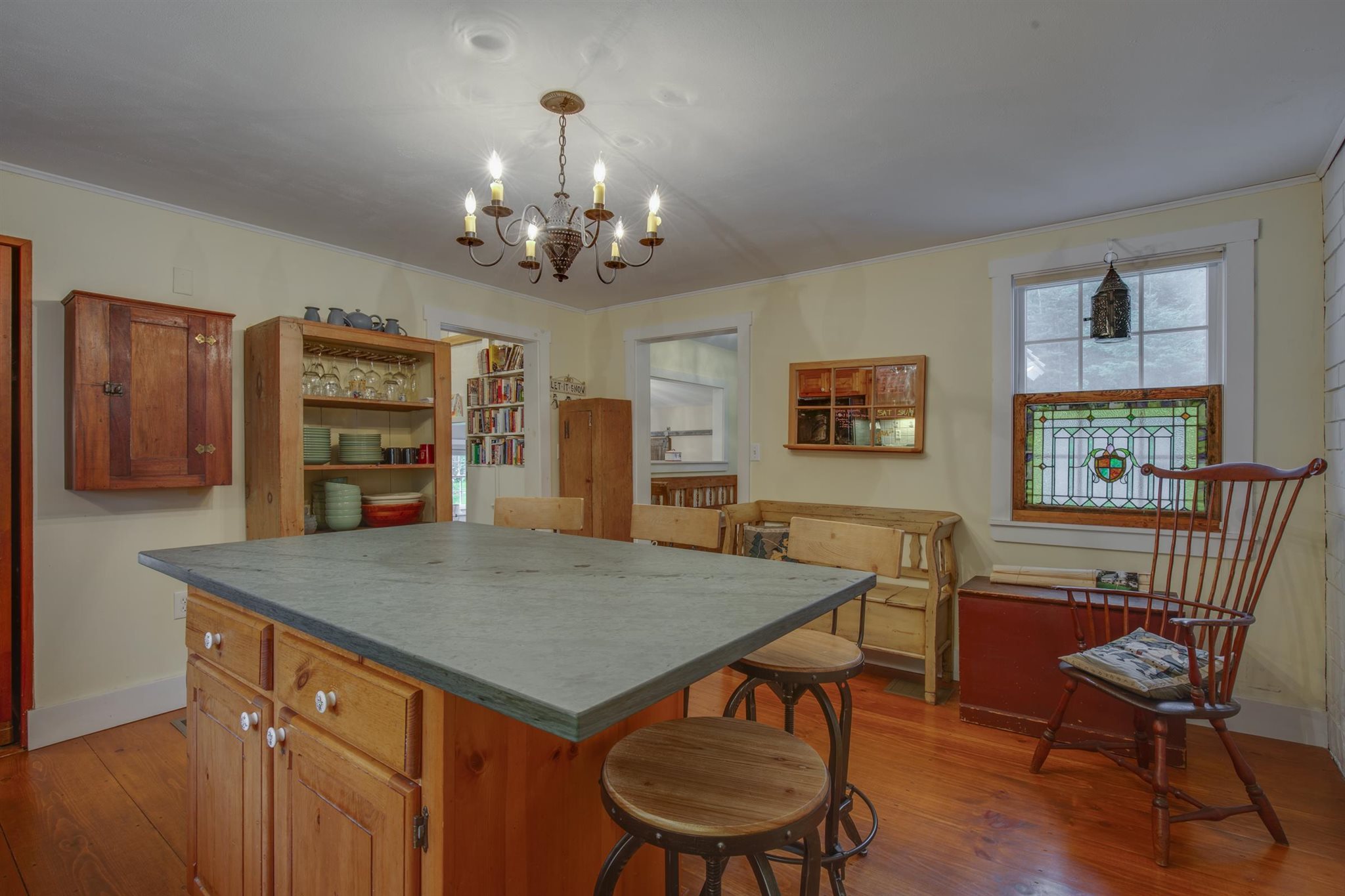 335 West Hill Road Killington, VT 05751 - Photo 13 of 35 Gallery Image 13