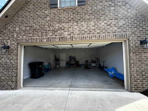 $375,000 | 7360 Willow Path Lane, Knoxville, TN 37918