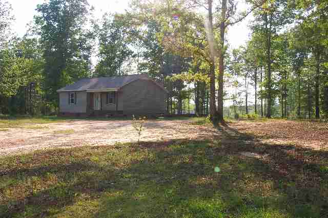 322 Hawthorne Road Honea Path, SC 29654 - Photo 2 of 9