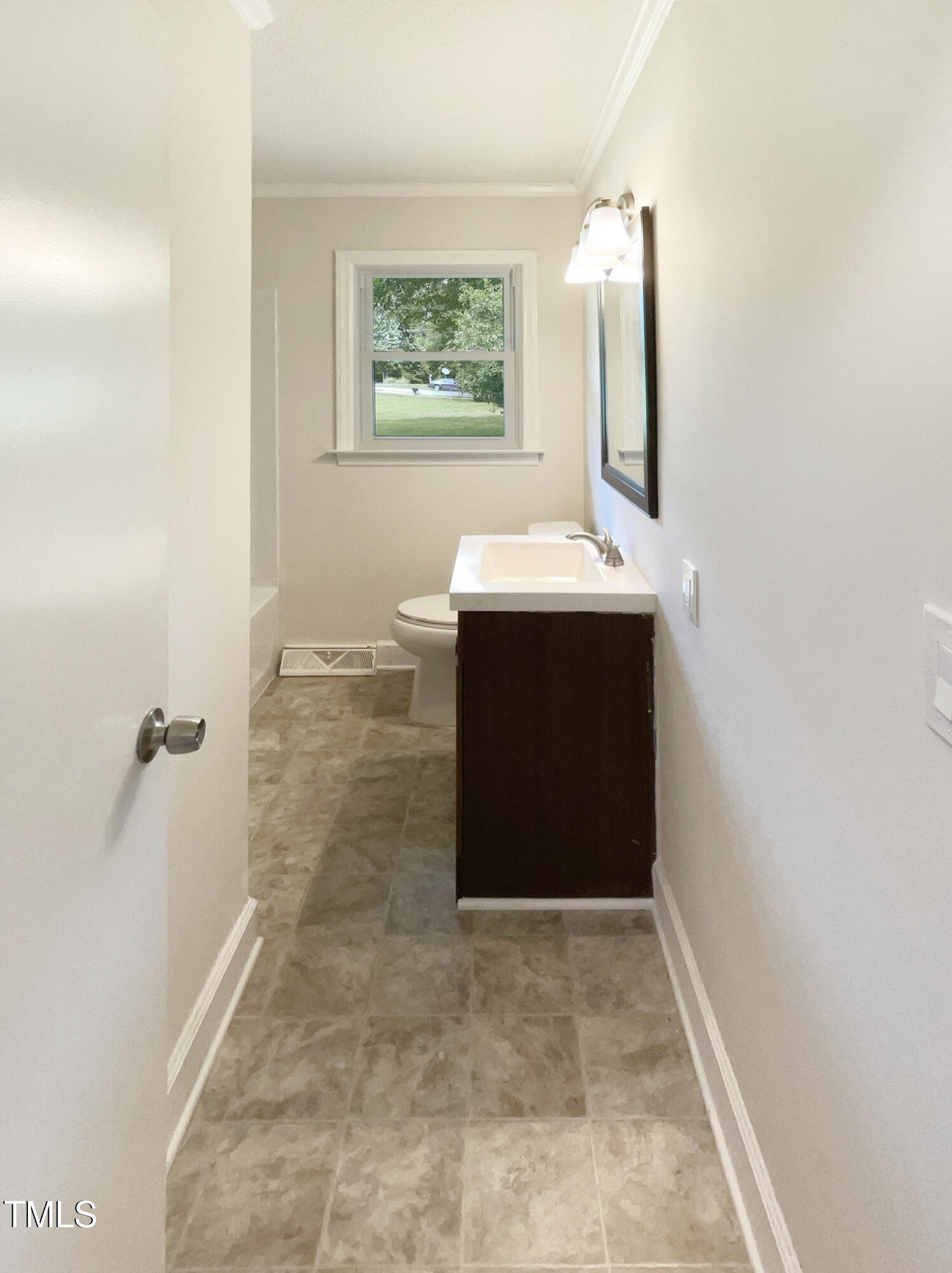 1413 Chamblee Road Zebulon, NC 27597 - Photo 8 of 20 photo_08
