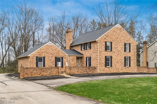 $565,000 | 5180 Etna Road, Columbus, OH 43213