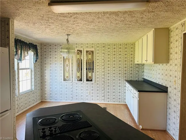 $159,900 | 195 Old Barrett Road, Ennice, NC 28623