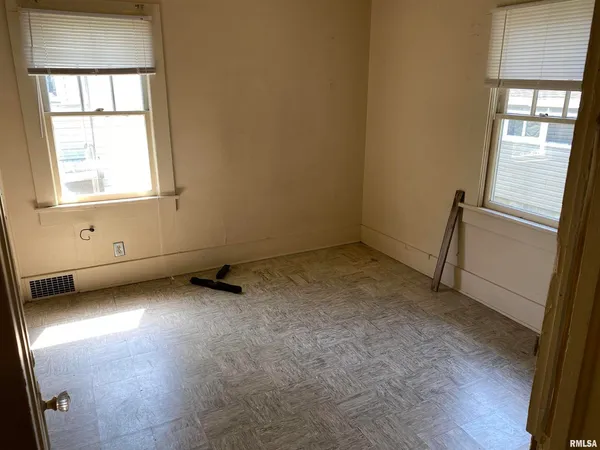 a bathroom with a sink and toilet