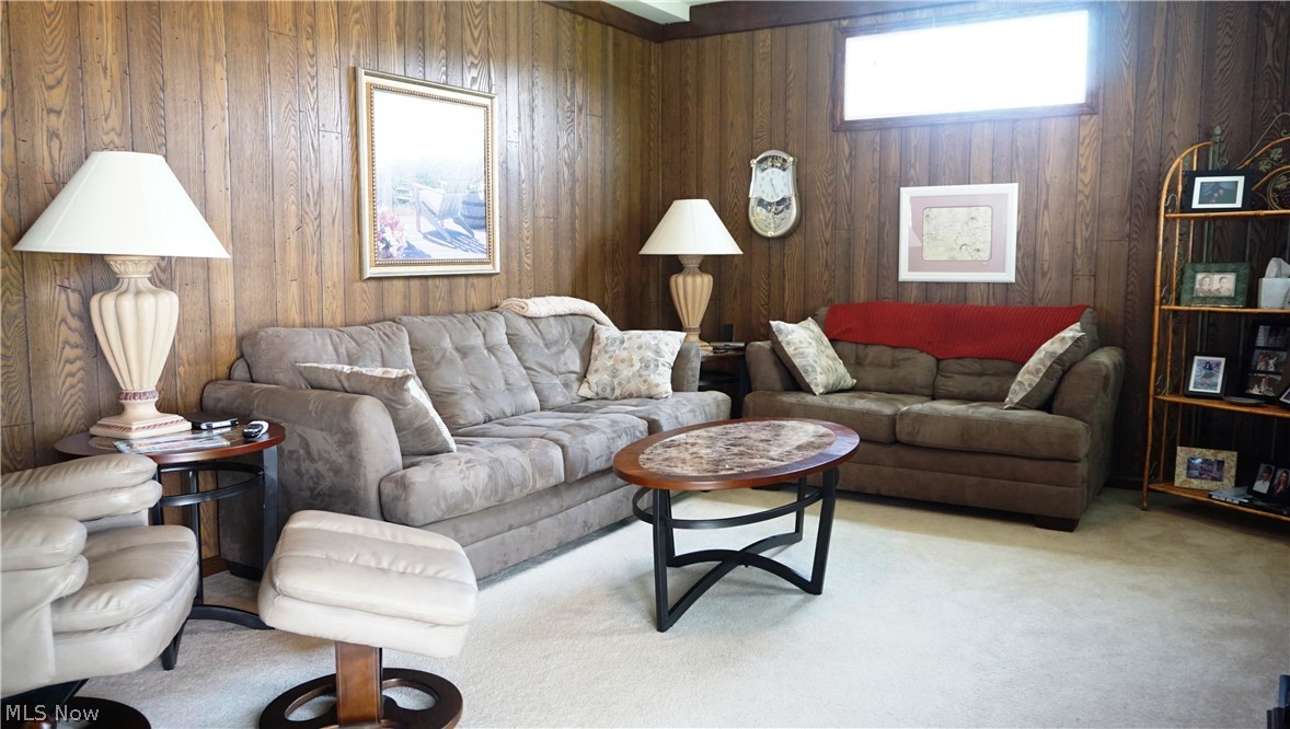 452 Como Street Struthers, OH 44471 - Photo 8 of 19 Gallery Image 8