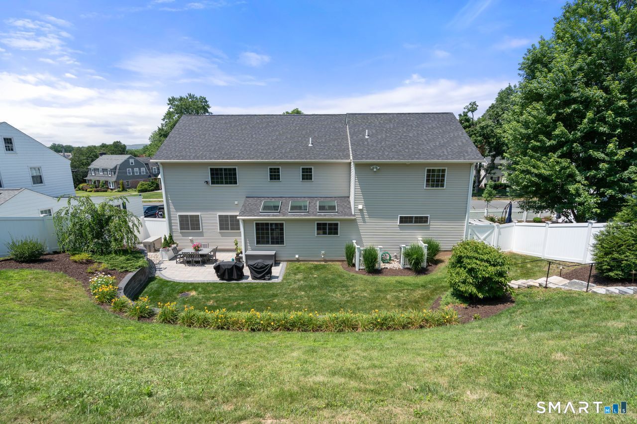12 Stratford Road West Hartford, CT 06117 - Photo 37 of 40