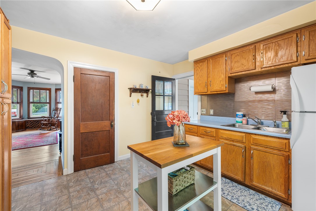 229 Morin Street Woonsocket, RI 02895 - Photo 7 of 22 Gallery Image 7