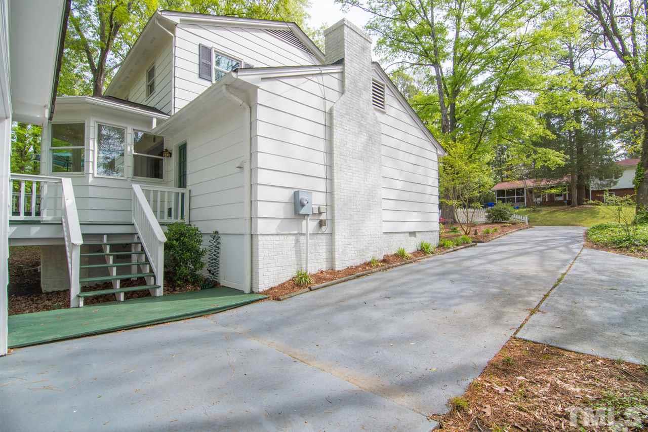 502 Tinkerbell Road Chapel Hill, NC 27517 - Photo 4 of 25 Gallery Image 4
