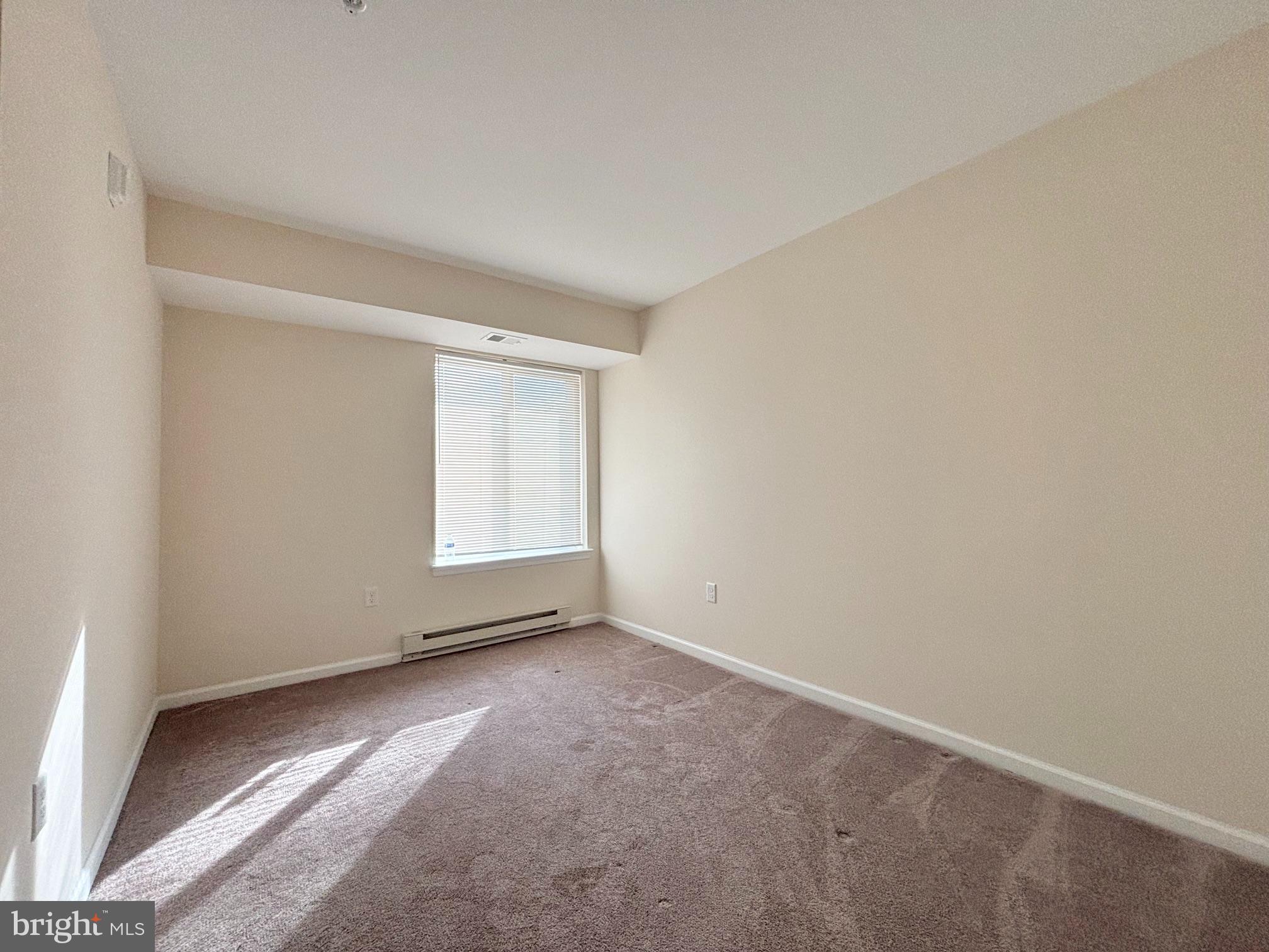 15210 Elkridge Way, Unit 913K Silver Spring, MD 20906 - Photo 10 of 11 Bedroom 3