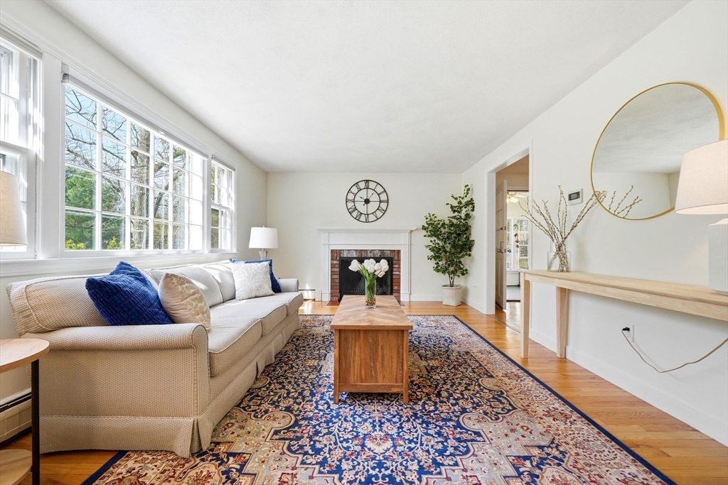 1 Valley Road Lexington, MA 02421 - Photo 4 of 40