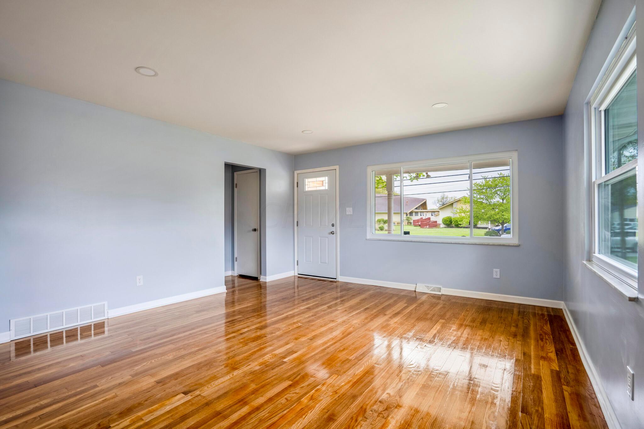 965 Beechwood Road Columbus, OH 43227 - Photo 7 of 32 DSC00650-HDR