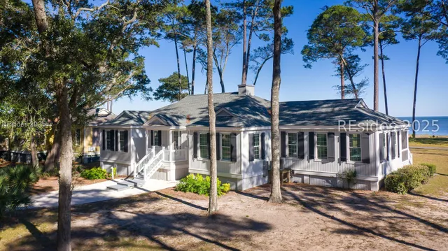 $1,325,000 | 100 Avenue Of Oaks, Daufuskie Island, SC 29915