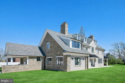 $1,499,000 | 615 East Mt Pleasant Avenue, Philadelphia, PA 19119