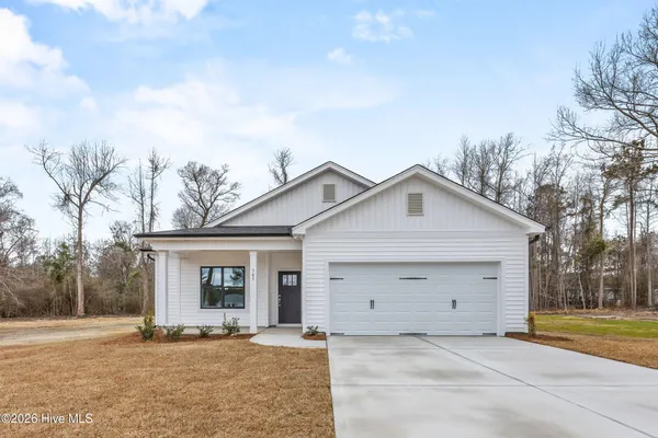 $361,900 | 305 Riva Ridge, Burgaw, NC 28425