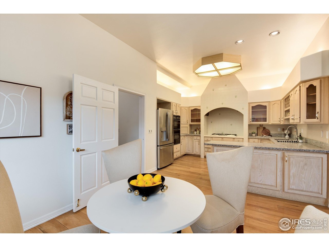 142 Meadowlook Way Boulder, CO 80304 - Photo 14 of 40 Dining Room