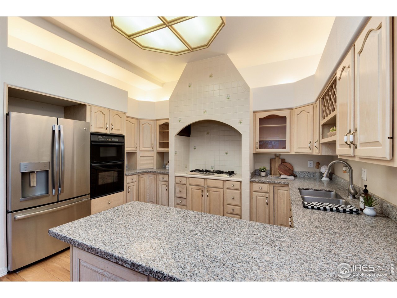 142 Meadowlook Way Boulder, CO 80304 - Photo 19 of 40 Kitchen