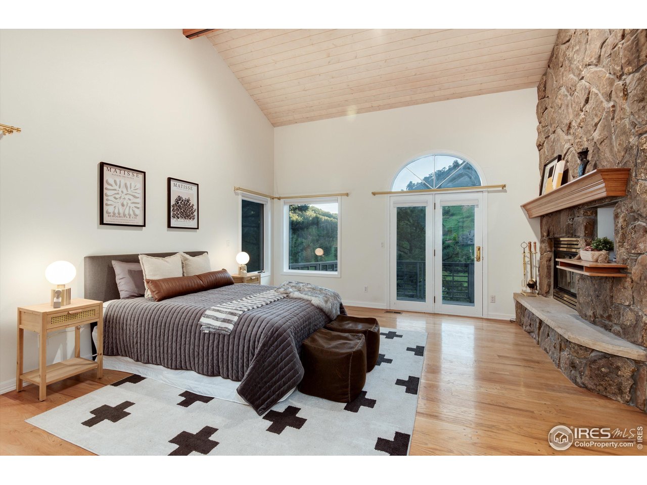 142 Meadowlook Way Boulder, CO 80304 - Photo 21 of 40 Enormous Primary Bedroom