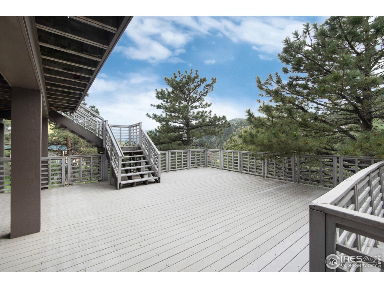 142 Meadowlook Way Boulder, CO 80304 - Photo 37 of 40 Expansive Lower Deck