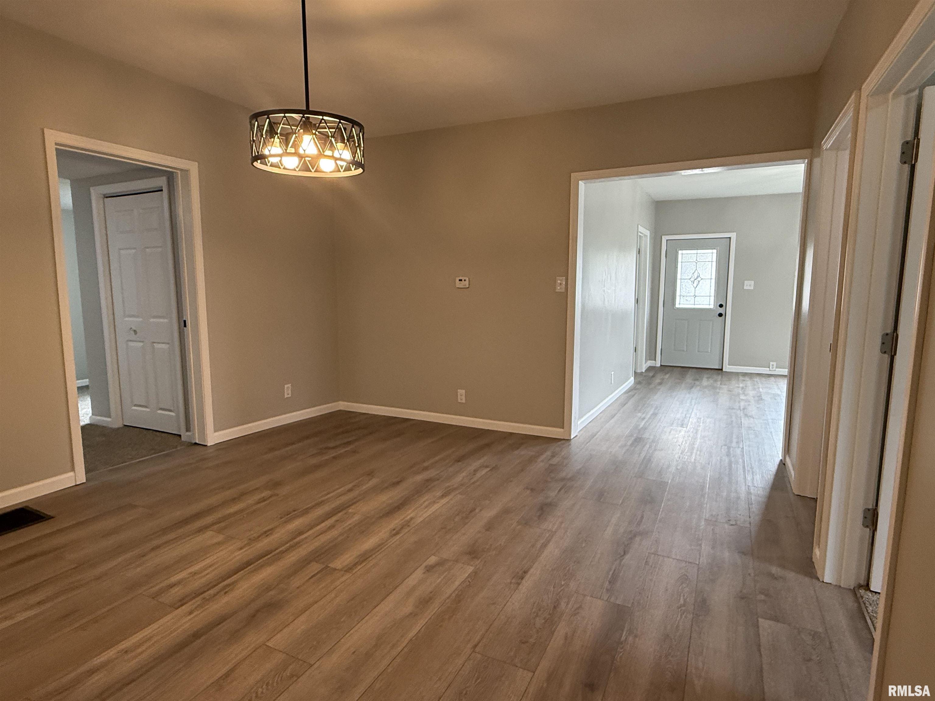 233 West Spruce Street Canton, IL 61520 - Photo 20 of 38