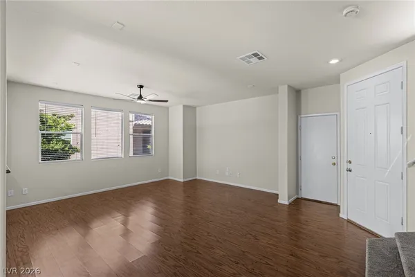 $2,247 | 719 Quayside Court, Las Vegas, NV 89178
