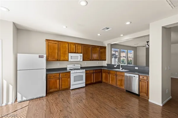 $2,247 | 719 Quayside Court, Las Vegas, NV 89178