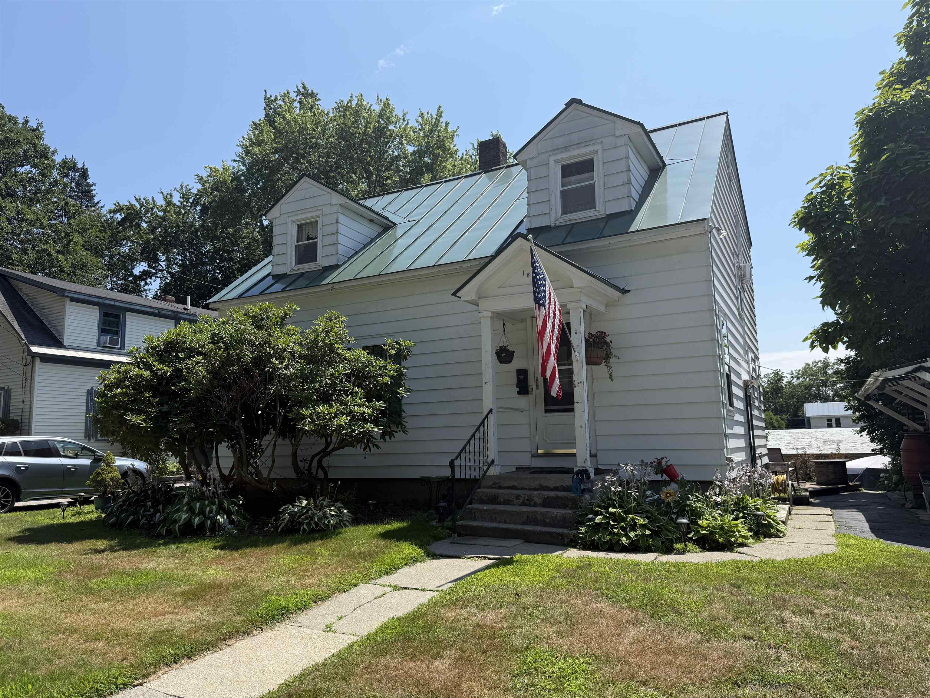 185 Wall Street Springfield, VT 05156 - Photo 1 of 48 Gallery Image 1
