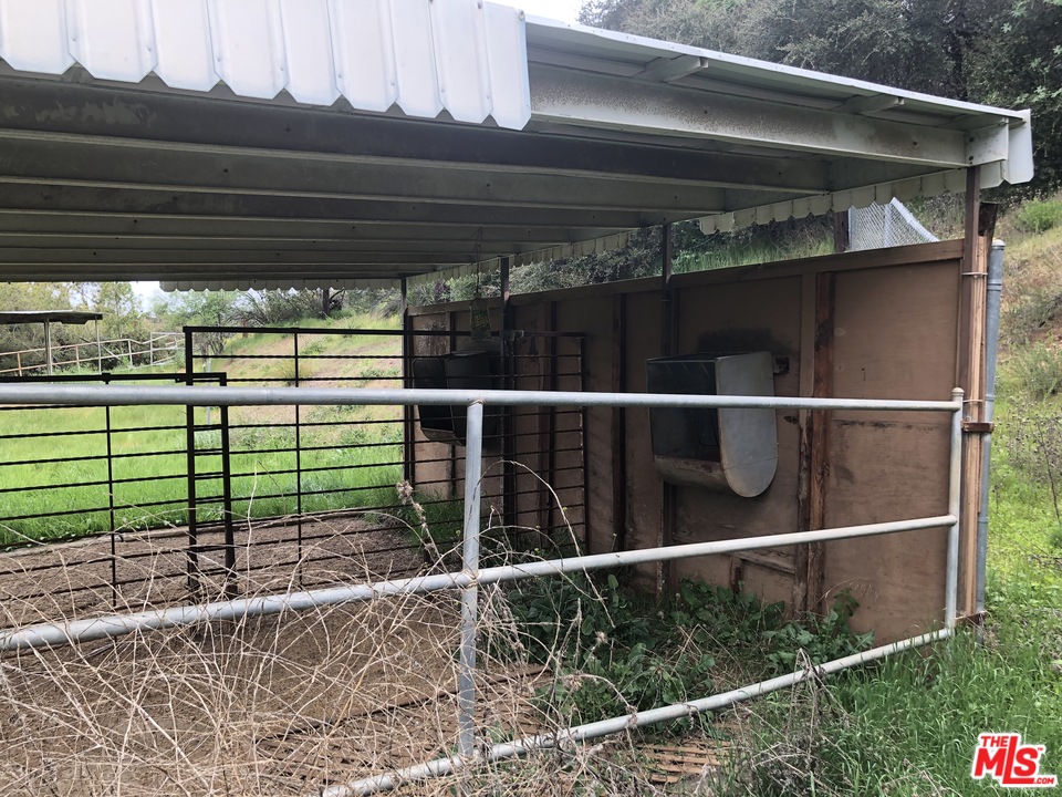 20526 Callon Drive Topanga, CA 90290 - Photo 11 of 30