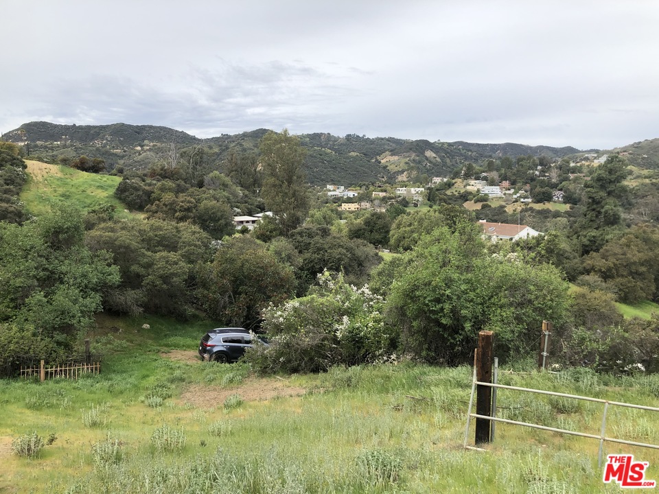 20526 Callon Drive Topanga, CA 90290 - Photo 9 of 30 a view of a green field