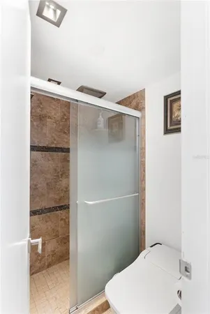 $6,500 | 1750 Benjamin Franklin Drive, Unit 6G, Sarasota, FL 34236