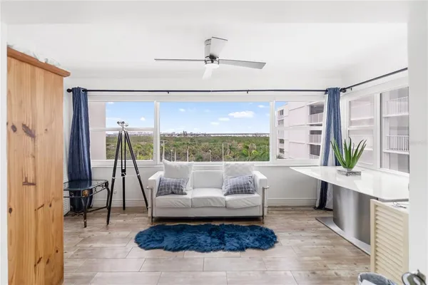 $6,500 | 1750 Benjamin Franklin Drive, Unit 6G, Sarasota, FL 34236