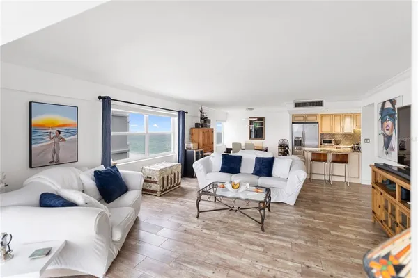 $6,500 | 1750 Benjamin Franklin Drive, Unit 6G, Sarasota, FL 34236