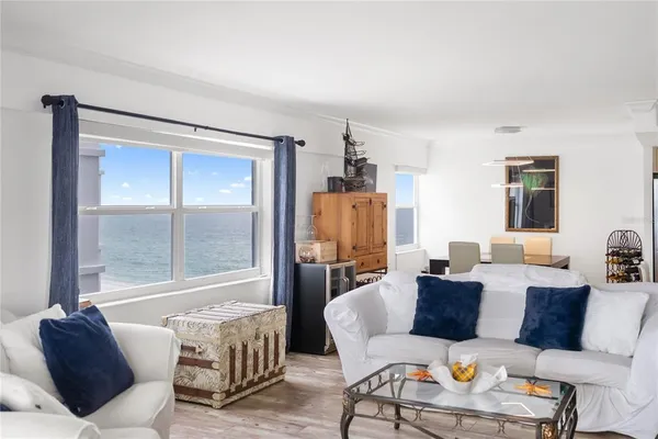 $6,500 | 1750 Benjamin Franklin Drive, Unit 6G, Sarasota, FL 34236