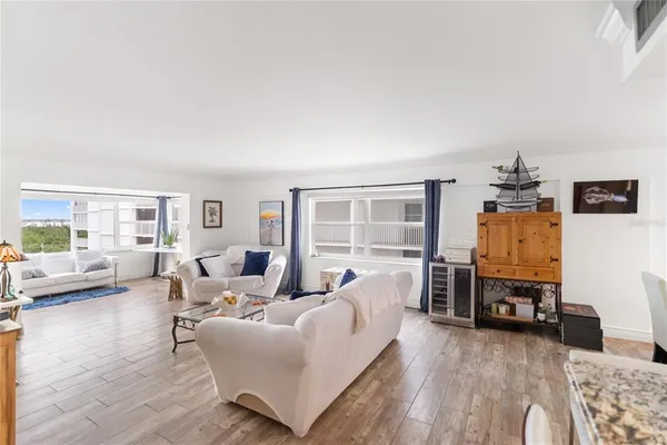 $6,500 | 1750 Benjamin Franklin Drive, Unit 6G, Sarasota, FL 34236