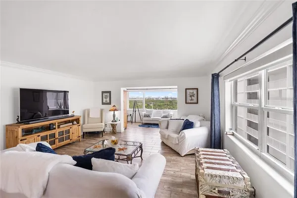 $6,500 | 1750 Benjamin Franklin Drive, Unit 6G, Sarasota, FL 34236