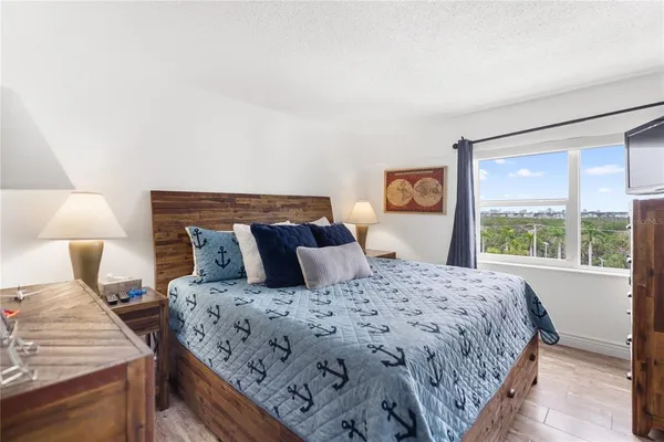 $6,500 | 1750 Benjamin Franklin Drive, Unit 6G, Sarasota, FL 34236