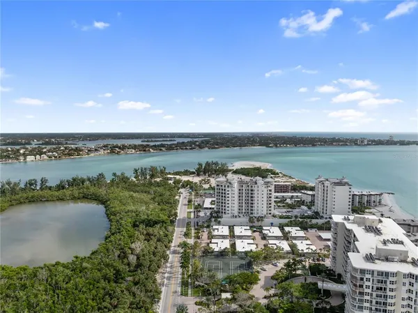 $6,500 | 1750 Benjamin Franklin Drive, Unit 6G, Sarasota, FL 34236
