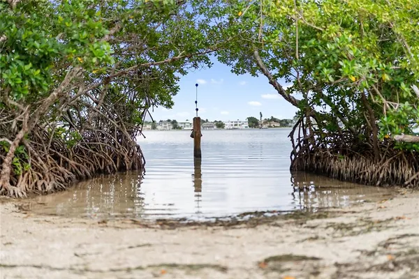 $6,500 | 1750 Benjamin Franklin Drive, Unit 6G, Sarasota, FL 34236