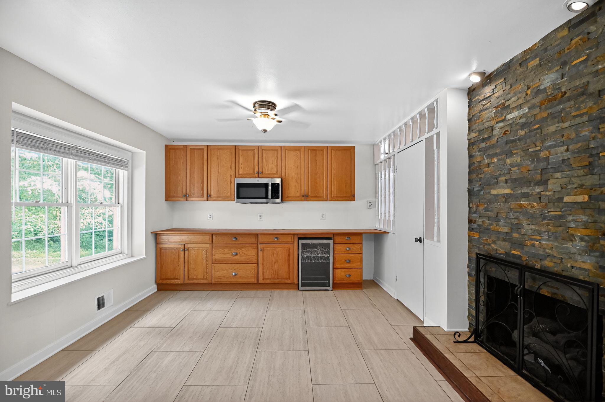 5084 Fairview Lane Broad Run, VA 20137 - Photo 8 of 44