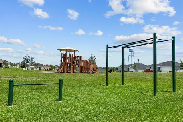 $329,900 | 1688 Littleleaf Boxwood Loop, Mascotte, FL 34753