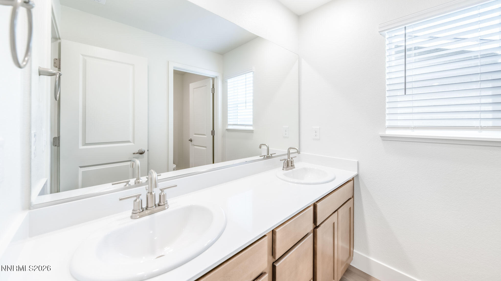 1163 Arrastra Road Reno, NV 89512 - Photo 23 of 29 Secondary Bathroom