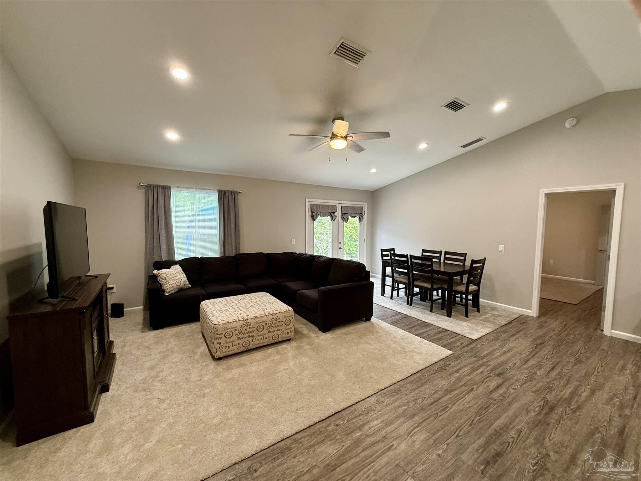 5553 Riviera Drive Milton, FL 32583 - Photo 3 of 21