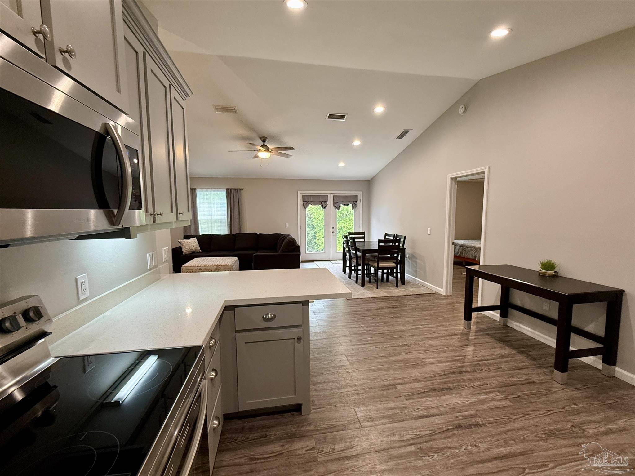 5553 Riviera Drive Milton, FL 32583 - Photo 8 of 21