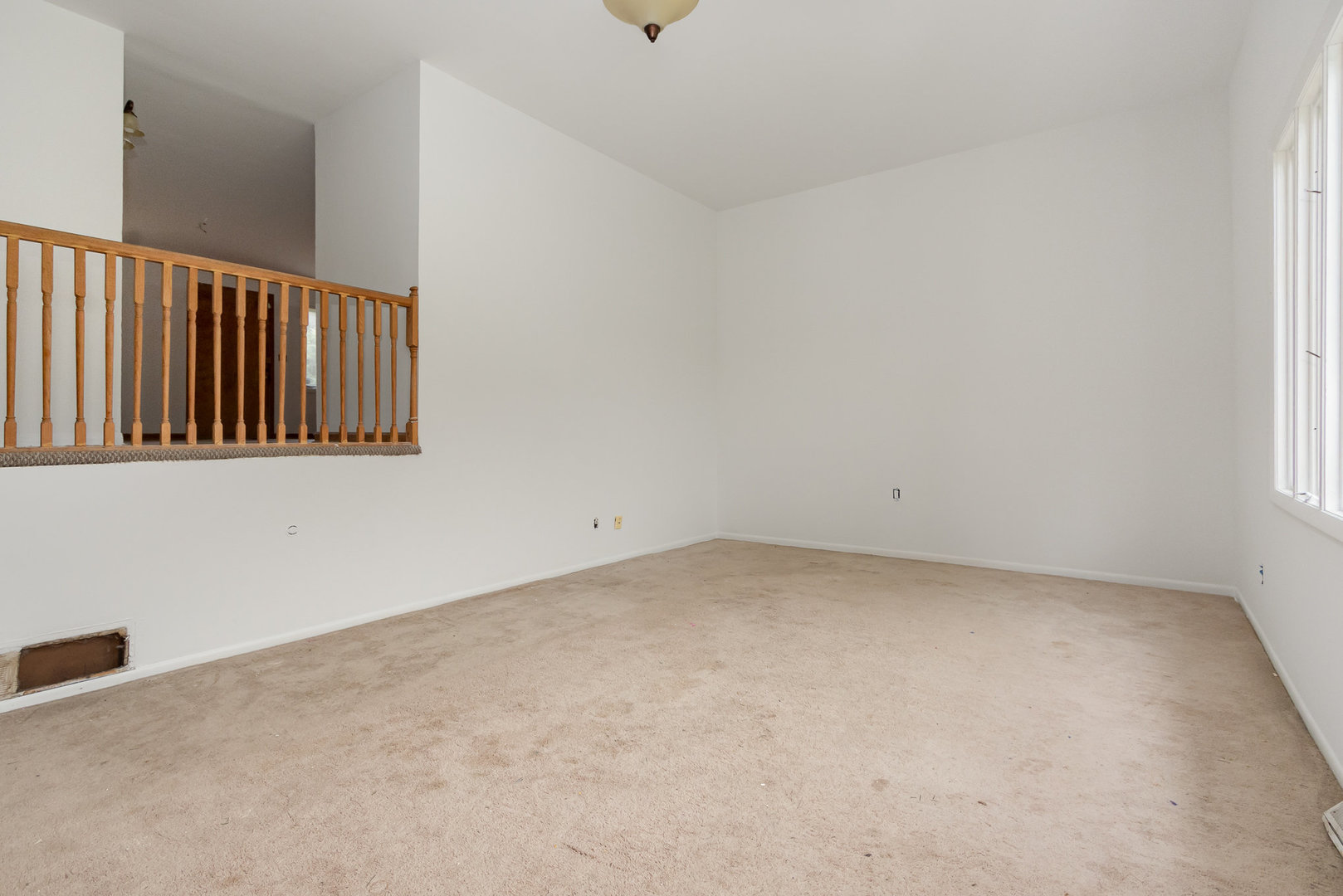 636 Patterson Road Joliet, IL 60436 - Photo 3 of 16 a view of a small space