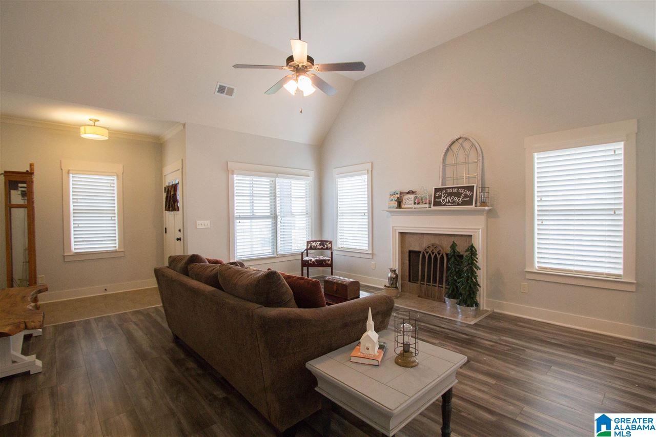 1162 Emerald Ridge Drive Calera, AL 35040 - Photo 5 of 32