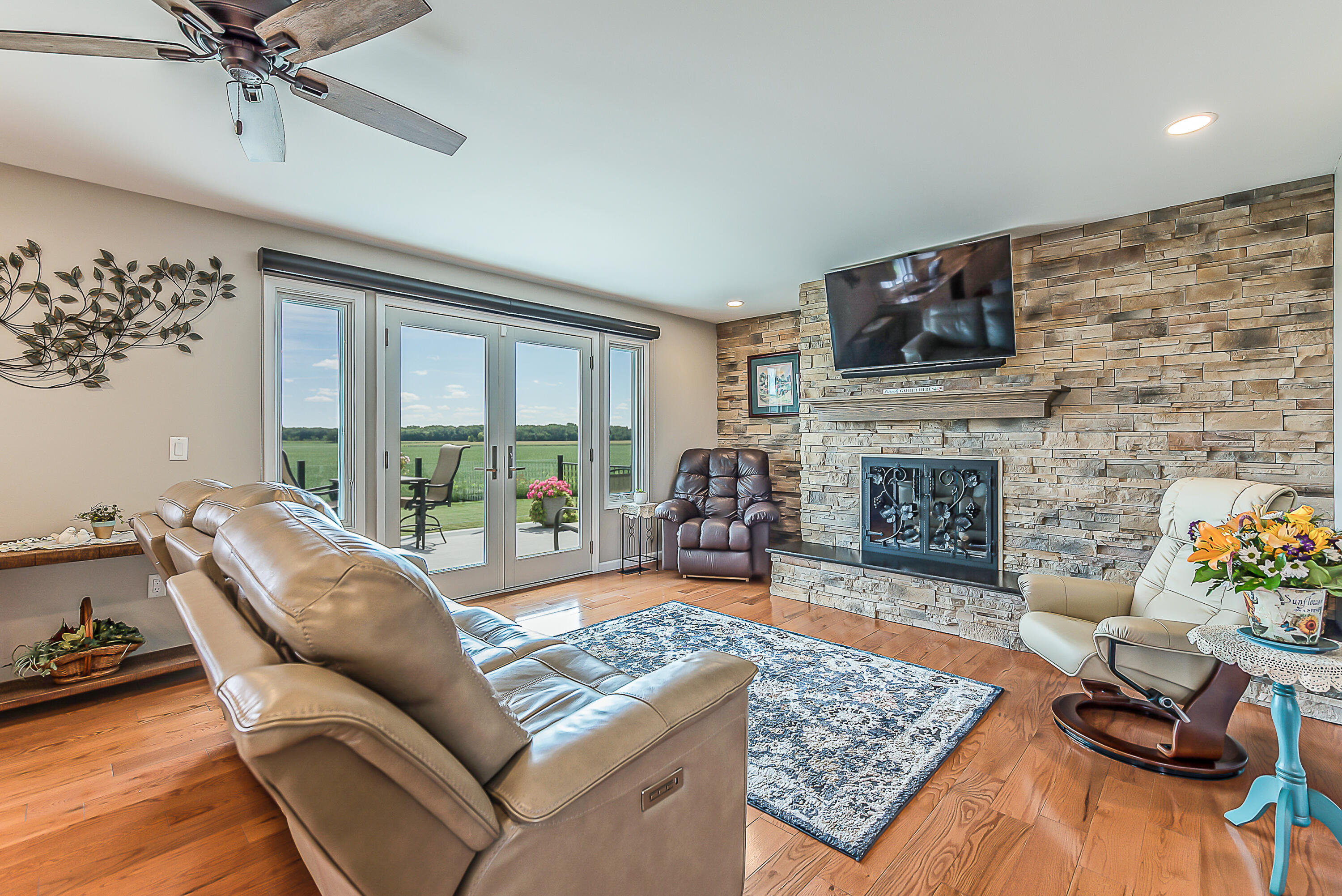 11675 Stony Creek Road Milan, MI 48160 - Photo 11 of 70 DSC_1969