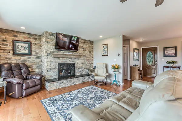 $559,900 | 11675 Stony Creek Road, Milan, MI 48160