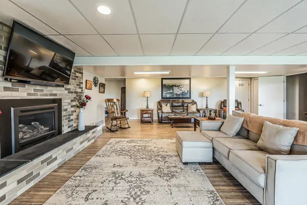 $559,900 | 11675 Stony Creek Road, Milan, MI 48160