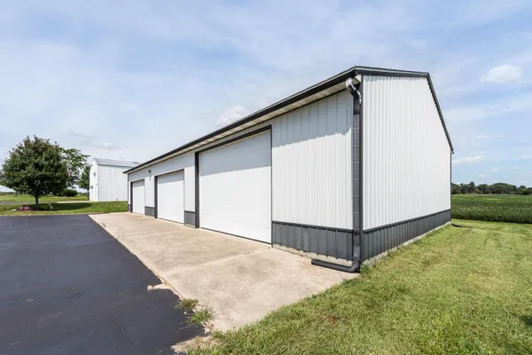 $559,900 | 11675 Stony Creek Road, Milan, MI 48160