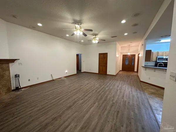 $2,350 | 8316 Antioch Court, Pensacola, FL 32534